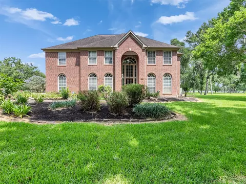7119 Rustling Oaks Dr, Richmond, TX 77469