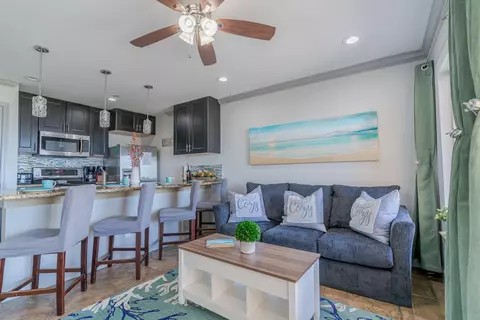 9520 Seawall Blvd #318, Galveston, TX 77554