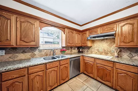 Kitchen - 6507 Spring Leaf Dr, Spring, TX 77379 photo 1 of 3