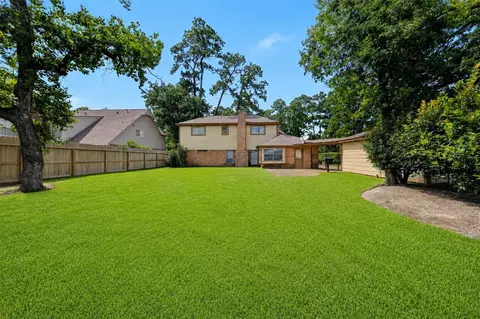 Exterior - 6507 Spring Leaf Dr, Spring, TX 77379 photo 6 of 10