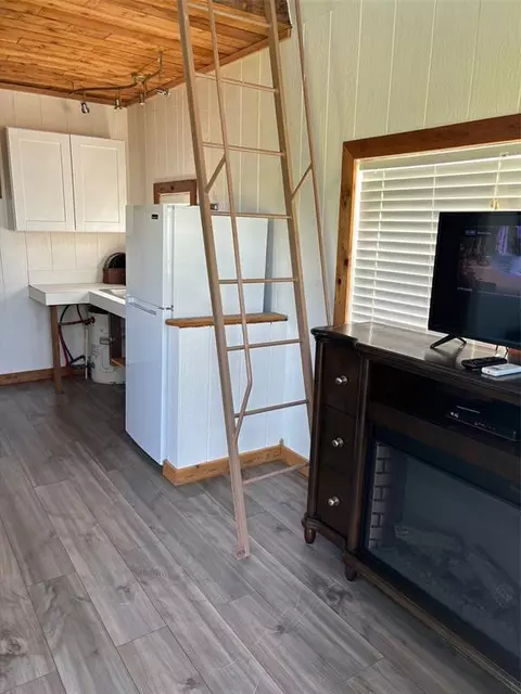 Kitchen - 585 Industrial Park Blvd, Trinity, TX 75862 photo 1 of 1