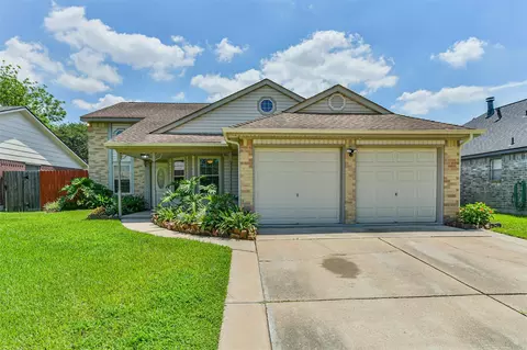4223 Nations Dr, Pasadena, TX 77505