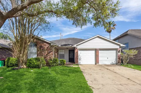 4615 Pleasant Trl, Fresno, TX 77545
