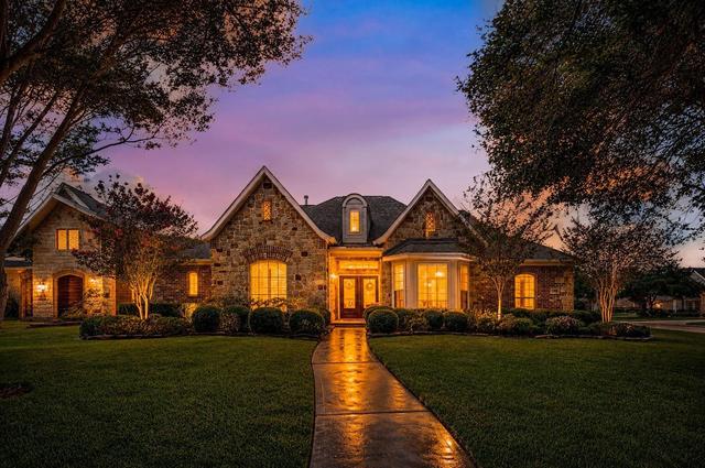4915 Westchester Dr, Fulshear, TX 77441