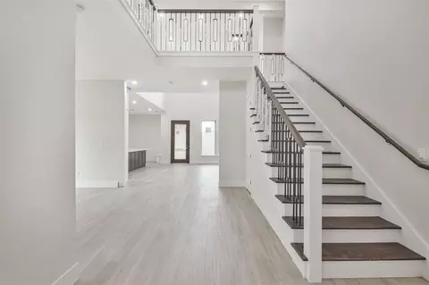 Entry Way - 40 Trellis Ct, Conroe, TX 77304 photo 1 of 2
