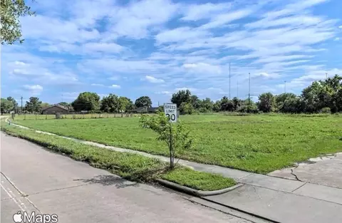 15734 Chimney Rock Rd, Houston, TX 77489