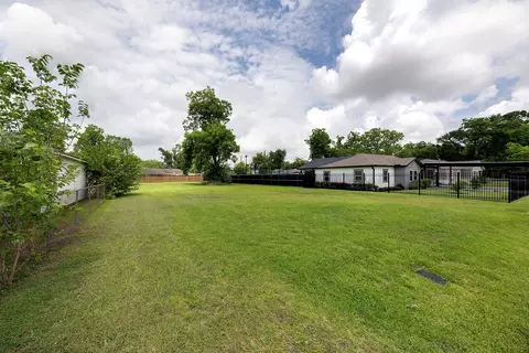 1923 Harland Dr, Houston, TX 77055