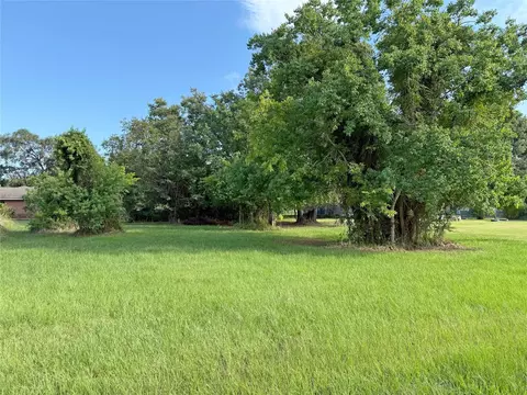 0 High Crest Dr, Point Blank, TX 77364