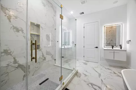 116 Velasco St, Houston, TX 77003