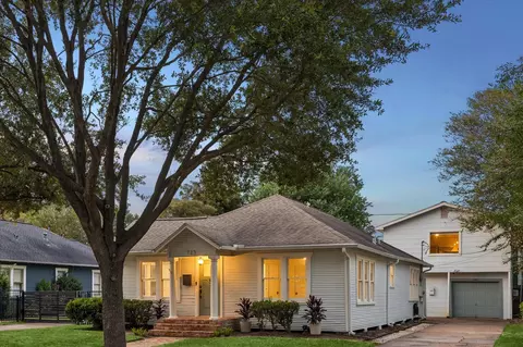 723 Pizer St, Houston, TX 77009