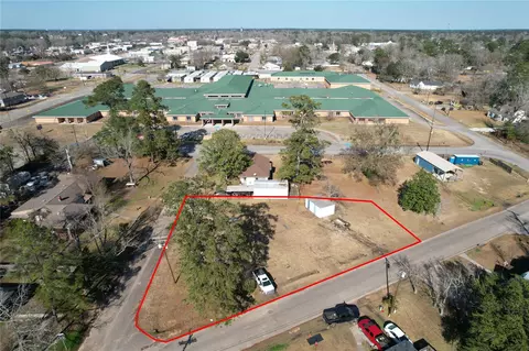 303 Southline St, Cleveland, TX 77327