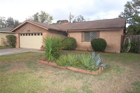 2118 Union Mill Rd, Houston, TX 77067