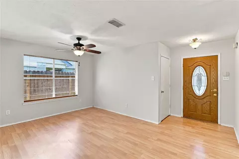 Living - 22906 Sherioaks Ln, Spring, TX 77389 photo 2 of 3