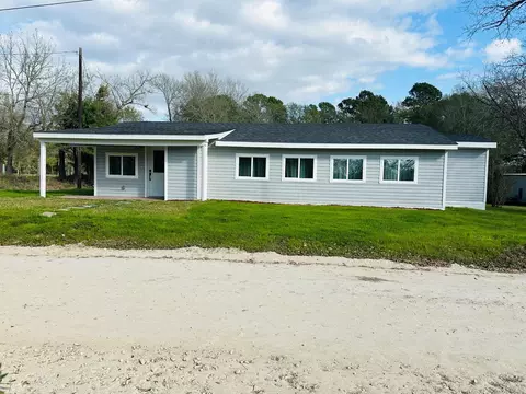 690 N Barbee St, Lovelady, TX 75851