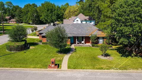 1501 Azalea Dr, Lufkin, TX 75904