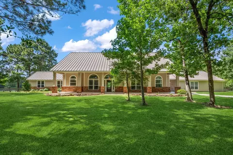 28333 Timber Oaks Ct, Magnolia, TX 77355