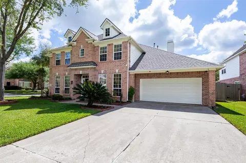 2407 Royal Palm Ct, League City, TX 77573