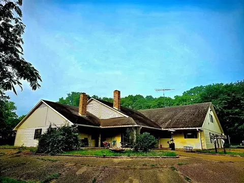 180 Fcr 797, Donie, TX 75838