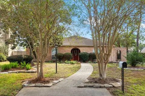211 Magic Oaks Dr, Spring, TX 77388 photo 1