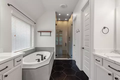 Bath - 241 Trillium Park Loop, Conroe, TX 77304 photo 1 of 4