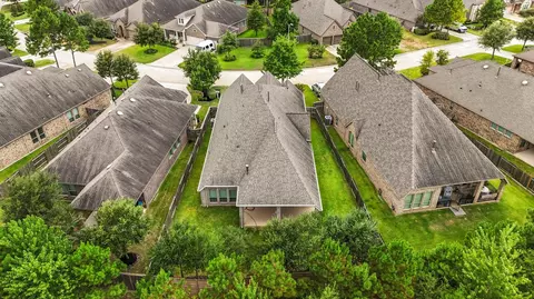 View/Area - 241 Trillium Park Loop, Conroe, TX 77304 photo 2 of 7
