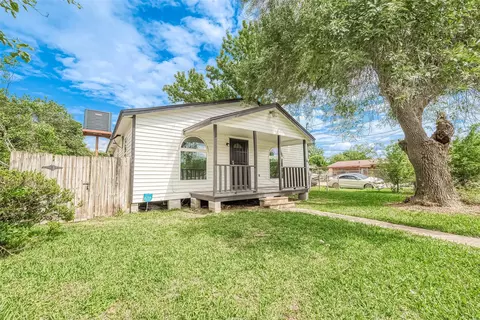 2304 Russell, Houston, TX 77026