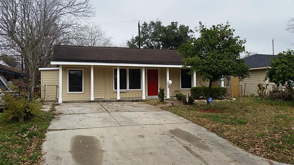2213 Thomas Ave, Pasadena, TX 77506 photo 1