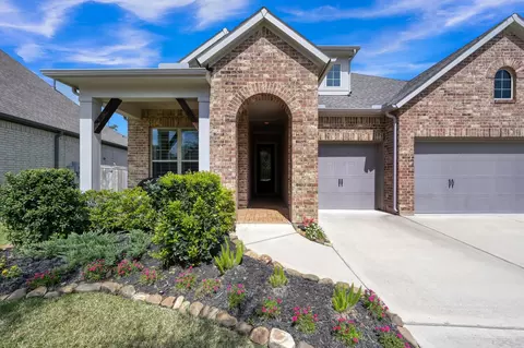 Exterior - 334 Torrey Bloom Loop, Conroe, TX 77304 photo 3 of 8