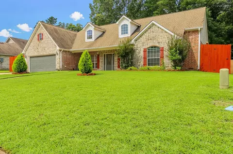 209 Southbend Dr, Lufkin, TX 75901