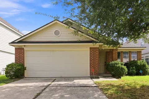 15806 Pin Oak Ridge St, Houston, TX 77073