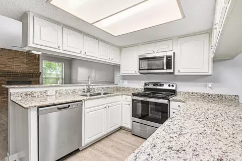 Kitchen - 2327 N Spring Dr, Spring, TX 77373 photo 2 of 2