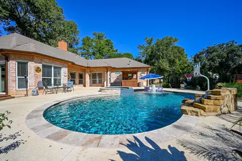 75 April Wind Dr S, Montgomery, TX 77356