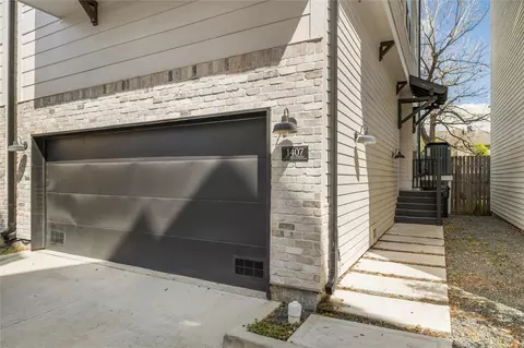 1407 W 23rd St, Houston, TX 77008