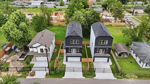 944 Homer St, Houston, TX 77091