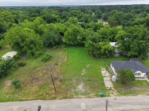 000 Mill St, Willis, TX 77378 photo 3