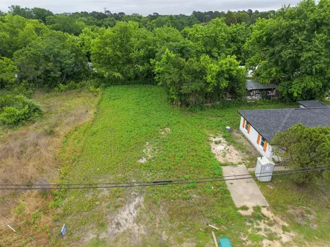 179 Mill St, Willis, TX 77378