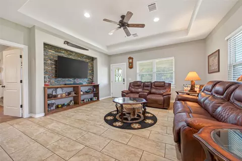 Living - 2240 Meyer Rd, Beasley, TX 77417 photo 1 of 2