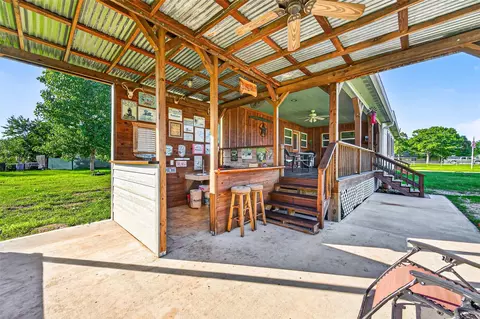 Exterior - 2240 Meyer Rd, Beasley, TX 77417 photo 6 of 6