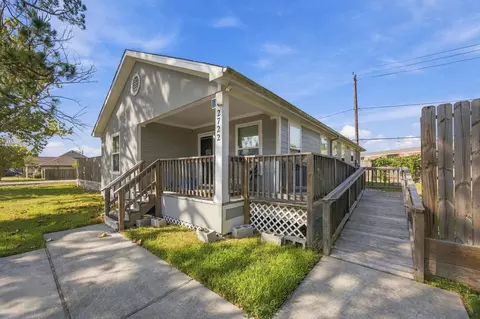 2722 Vega St, Houston, TX 77088