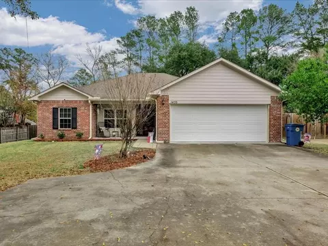 1435 Feagin Dr, Lufkin, TX 75904