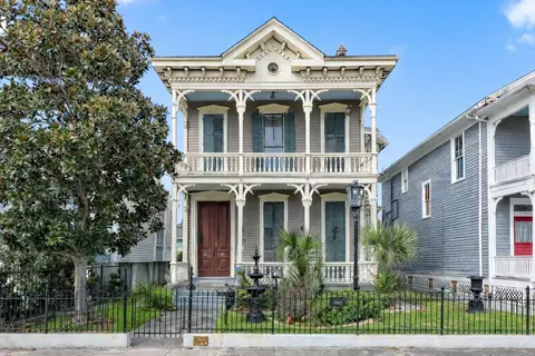 1712 Winnie St, Galveston, TX 77550