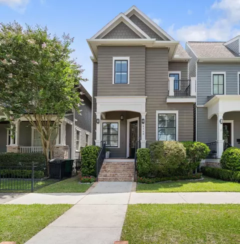 814 Ashland St #B, Houston, TX 77007