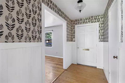 Entry Way - 1015 Stevens Ave, Conroe, TX 77301 photo 2 of 2