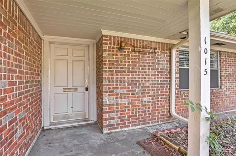 Exterior - 1015 Stevens Ave, Conroe, TX 77301 photo 5 of 5