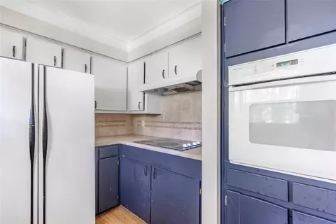 Kitchen - 1015 Stevens Ave, Conroe, TX 77301 photo 3 of 4