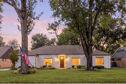 1823 Nocturne Ln, Houston, TX 77043