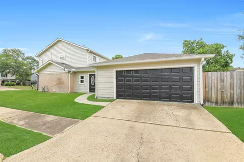 Exterior - 6923 River Mill Dr, Spring, TX 77379 photo 4 of 7