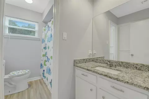 Bath - 6923 River Mill Dr, Spring, TX 77379 photo 2 of 3