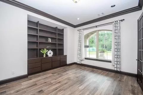 Living - 24387 Lenze Rd, Spring, TX 77389 photo 4 of 5