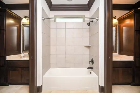 Bath - 24387 Lenze Rd, Spring, TX 77389 photo 4 of 4